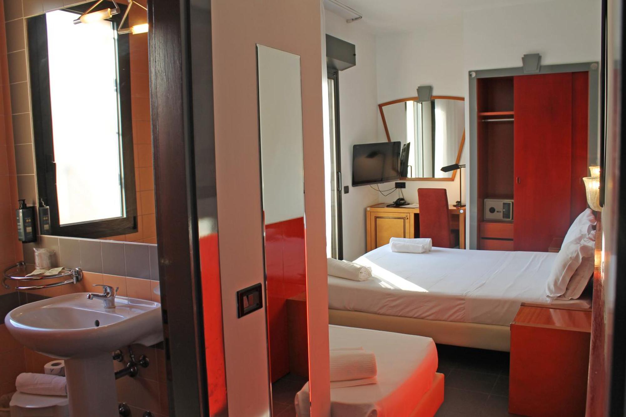 Hotel Nettunia Rimini Oda fotoğraf