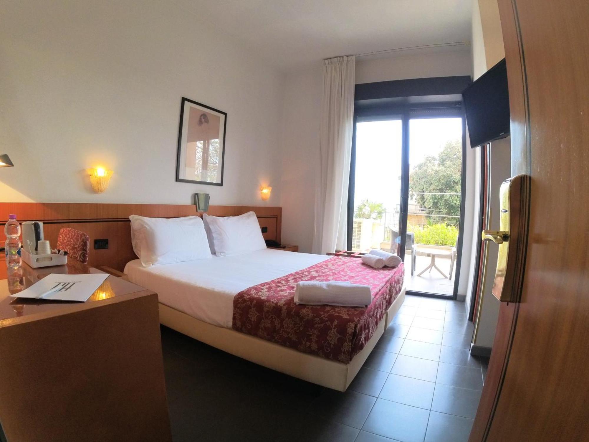 Hotel Nettunia Rimini Oda fotoğraf